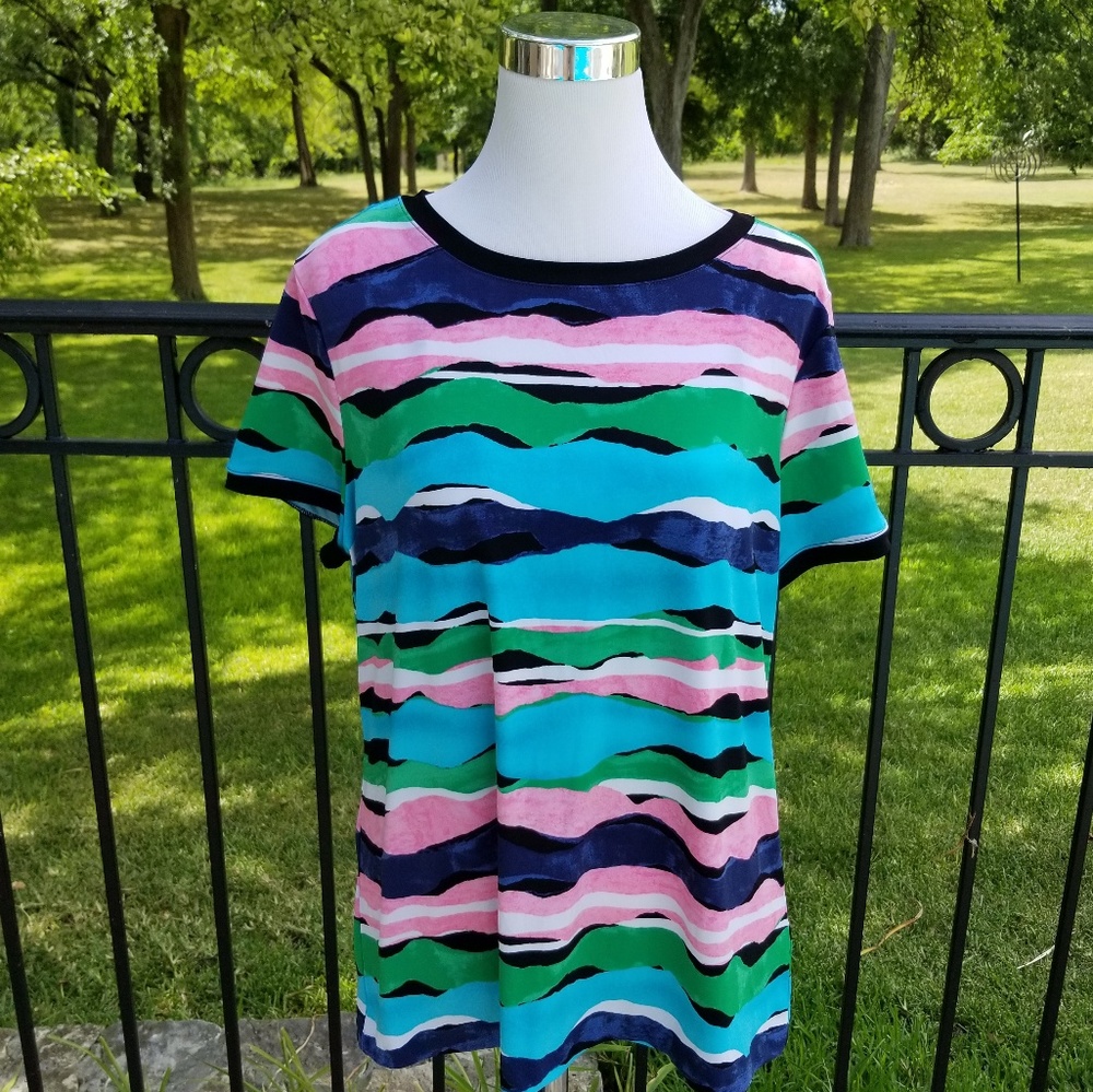 Euc! Ann Klein button back bright stripe blouse.